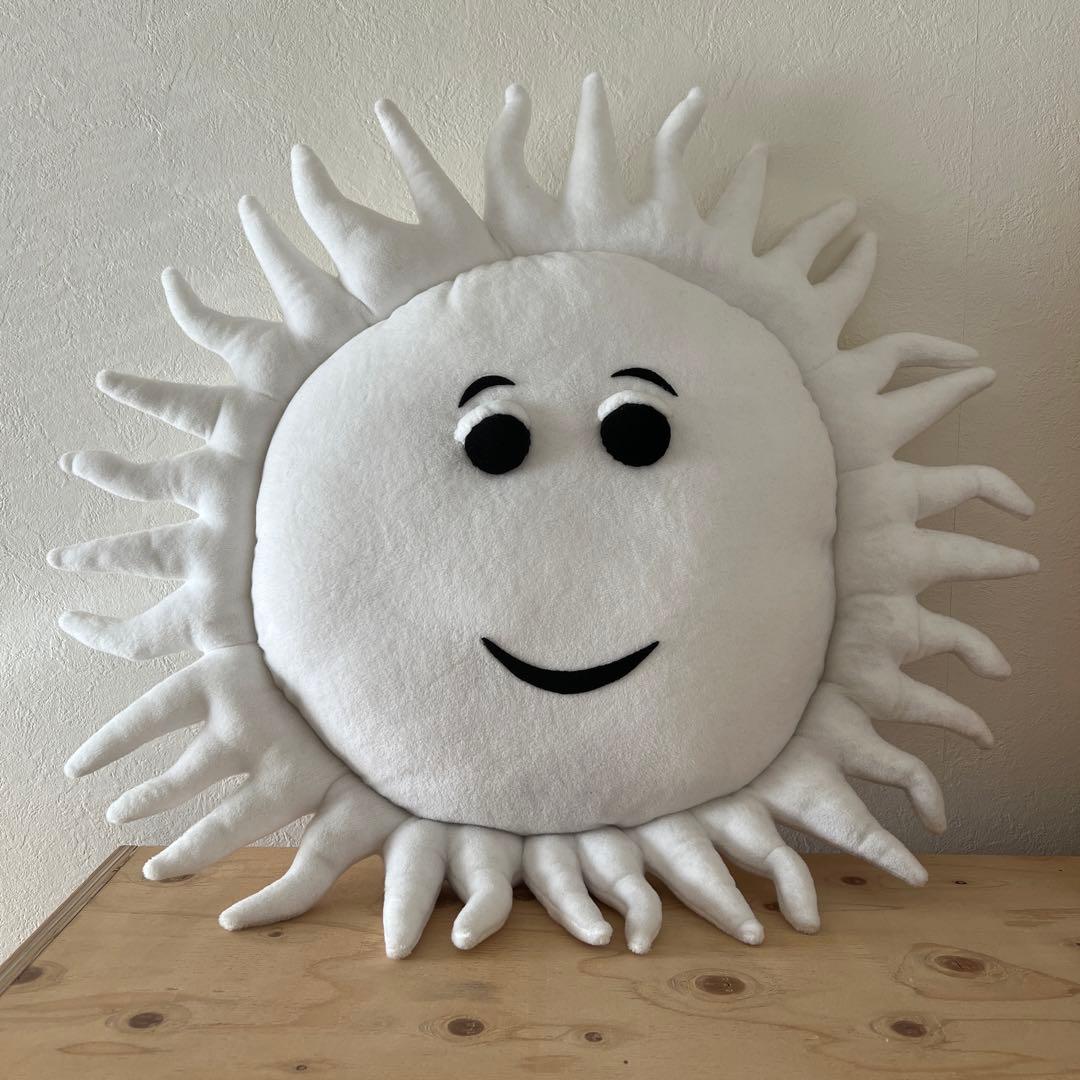 マーニー　太陽　ぬいぐるみ