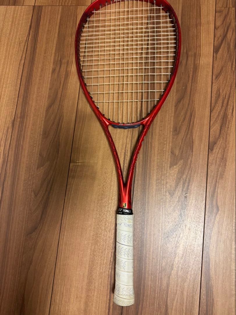 レッド テニスラケットボルトレイジ7V(軟式用）