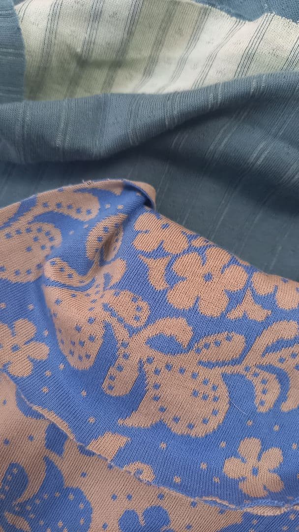 ハンドメイド　マフォン