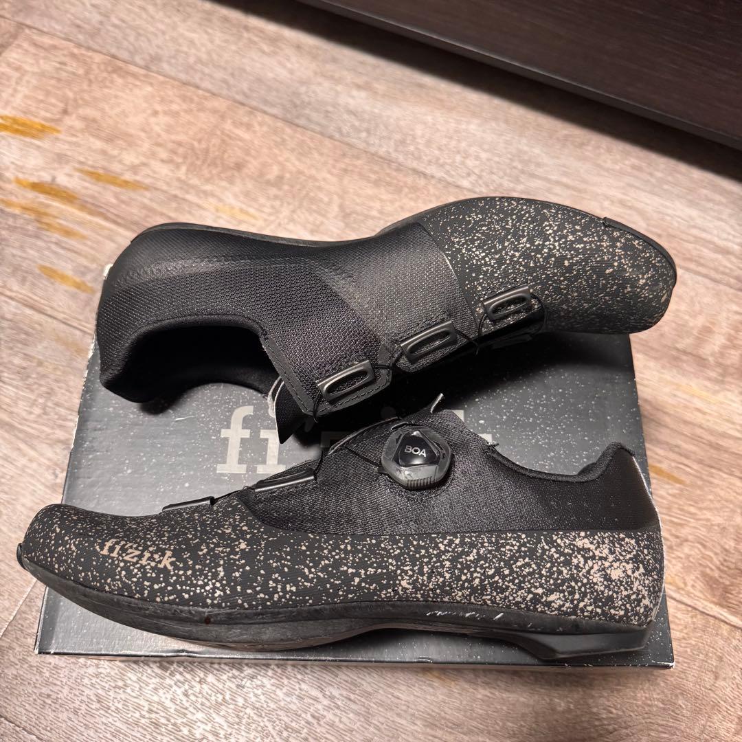 フィジーク　TEMPO OVERCURVE R4 LESCLASSIQUES43