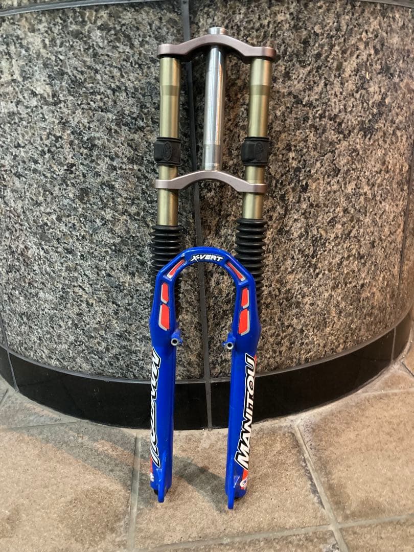 Manitou X-VERT サスペンションフォーク ダウンヒル
