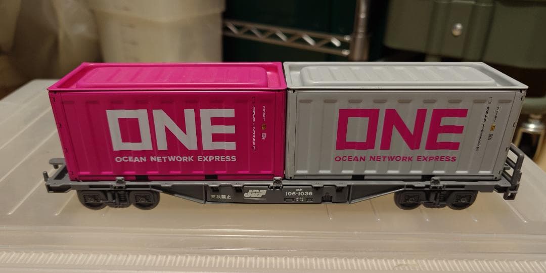 ブリックコンテナダイソー：26台　コキ：2両