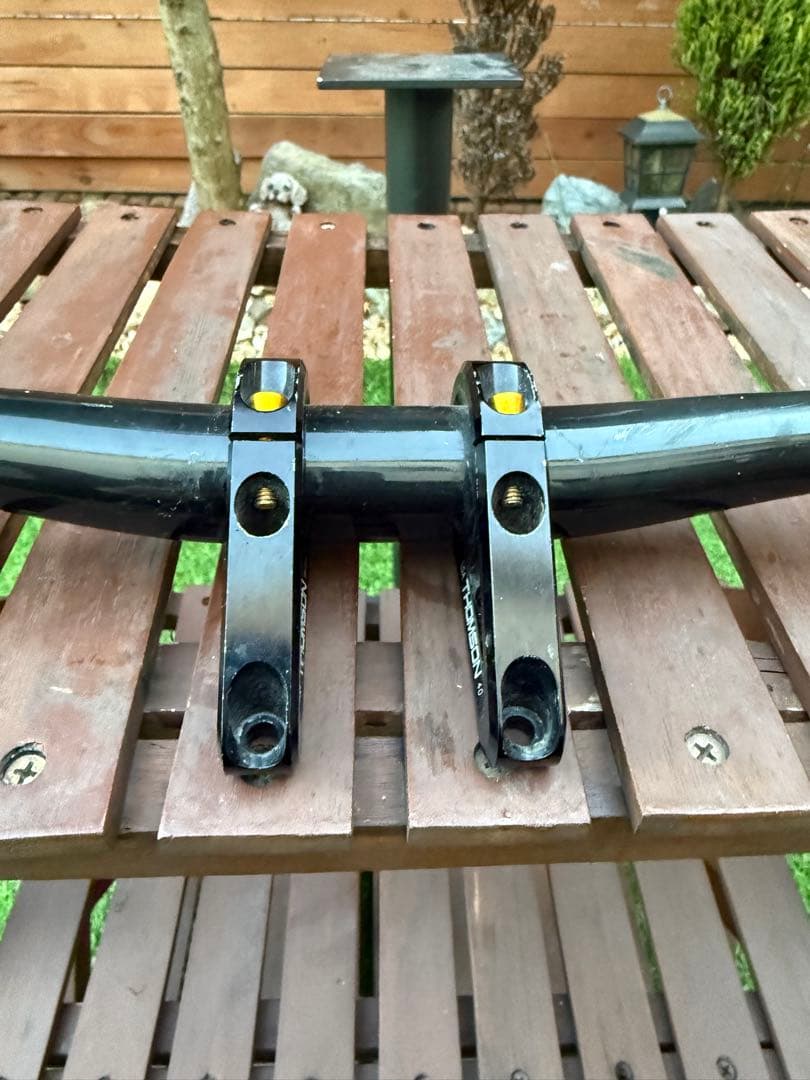 Thomson Trail C カーボンハンドルバー＆ステム