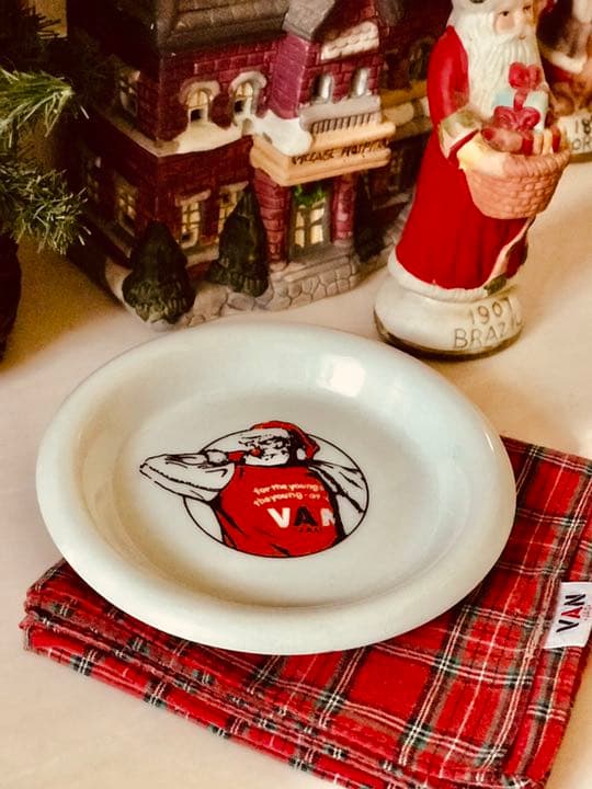 ⭐️VAN サンタクロース限定陶器の小皿、大変貴重！