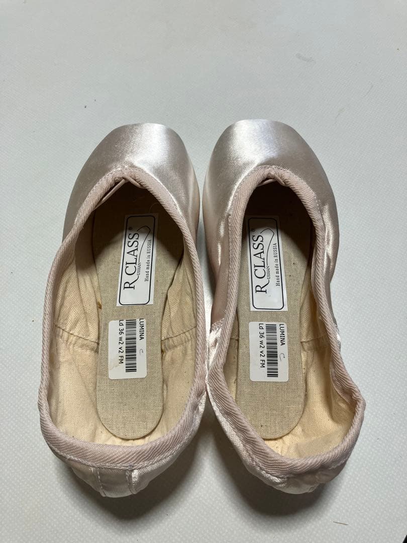 R CLASS、Lumina(ルミナ)、トゥシューズ