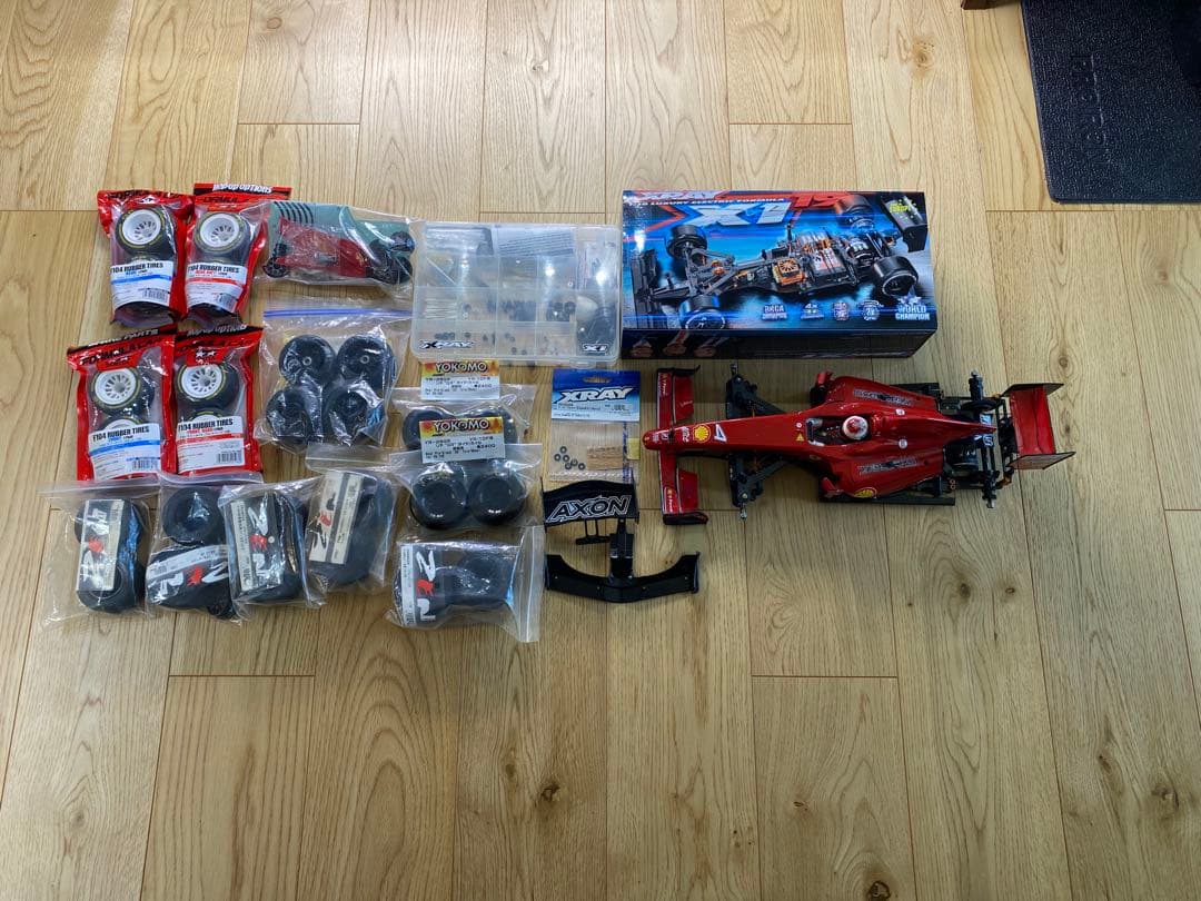 XRAY X1 メカ付き　オプション多数組み込み　新品＆中古タイヤ多数