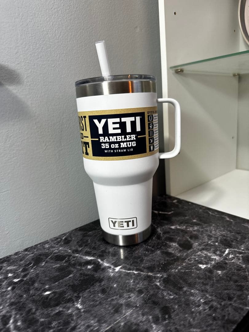 【新品未使用】YETI ランブラー 35oz マグ ストローリッド付 ホワイト