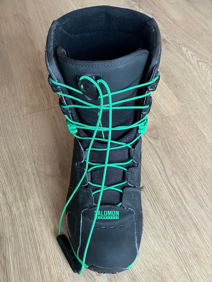 本格シーズンイン値引き サロモン スノボブーツ