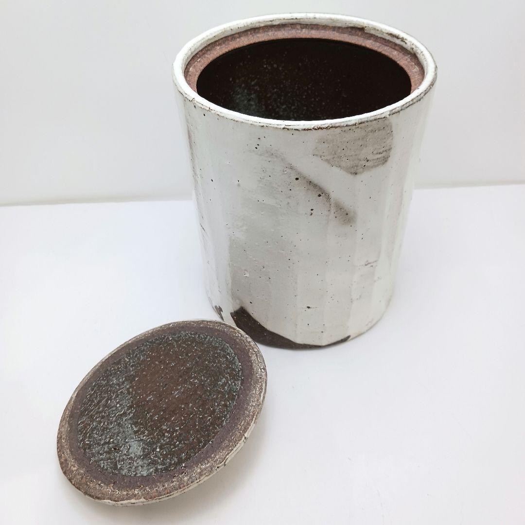 Y2228-1 茶道具 山王窯 菊地弘 粉引水指 共箱　AA