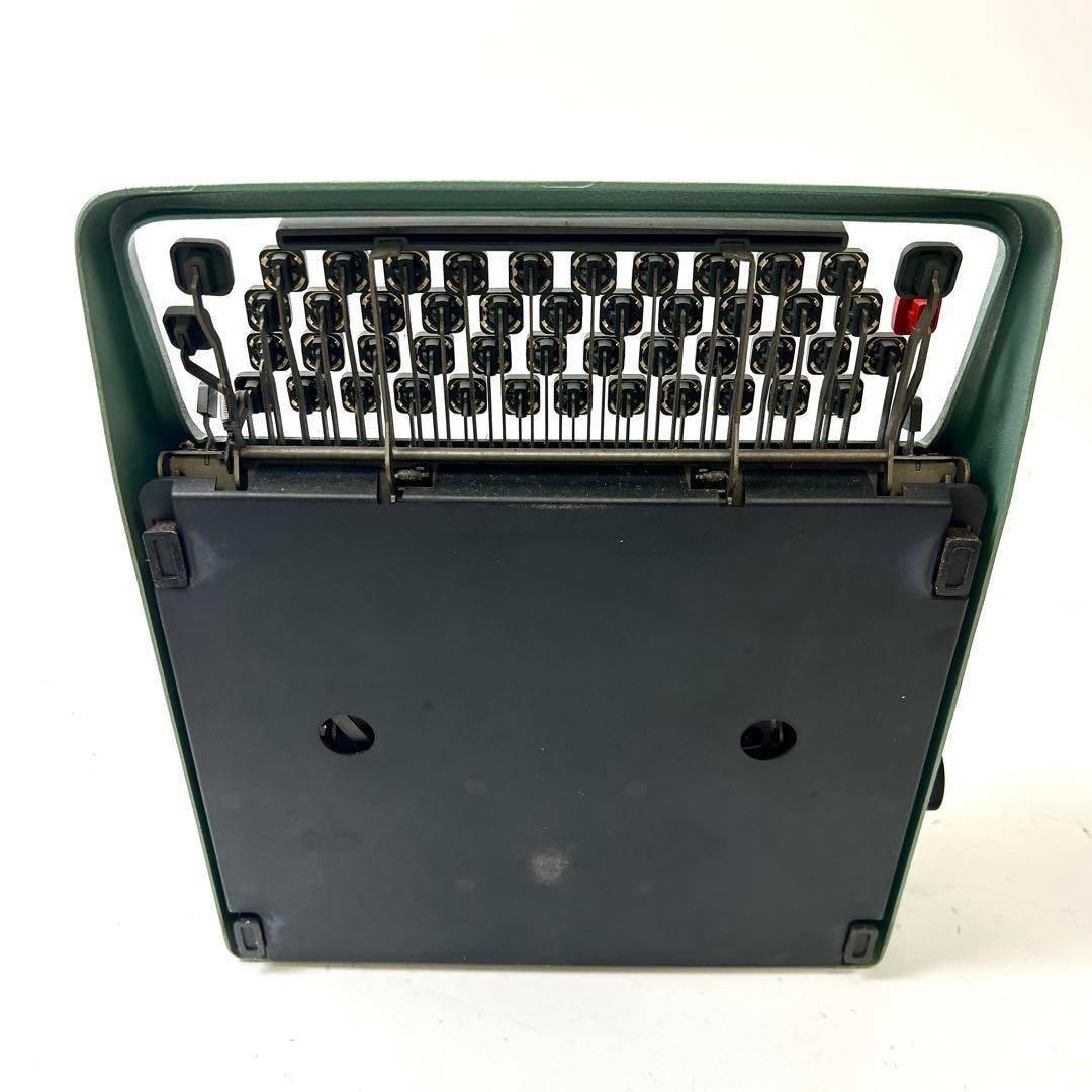 グッチ　オリベッティ　タイプライター　olivetti Lettera 32