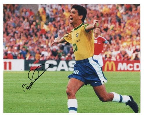 直筆サイン入り写真 ベベト ブラジルのサッカー選手 /フレームなし/SA鑑定済