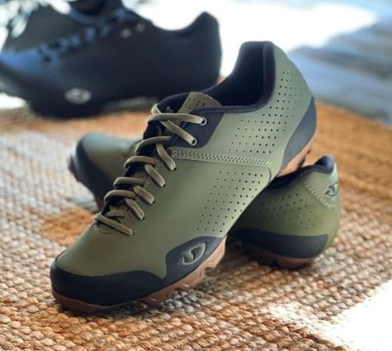ウェア GIRO PRIVATEER LACE Olive / Gum size42