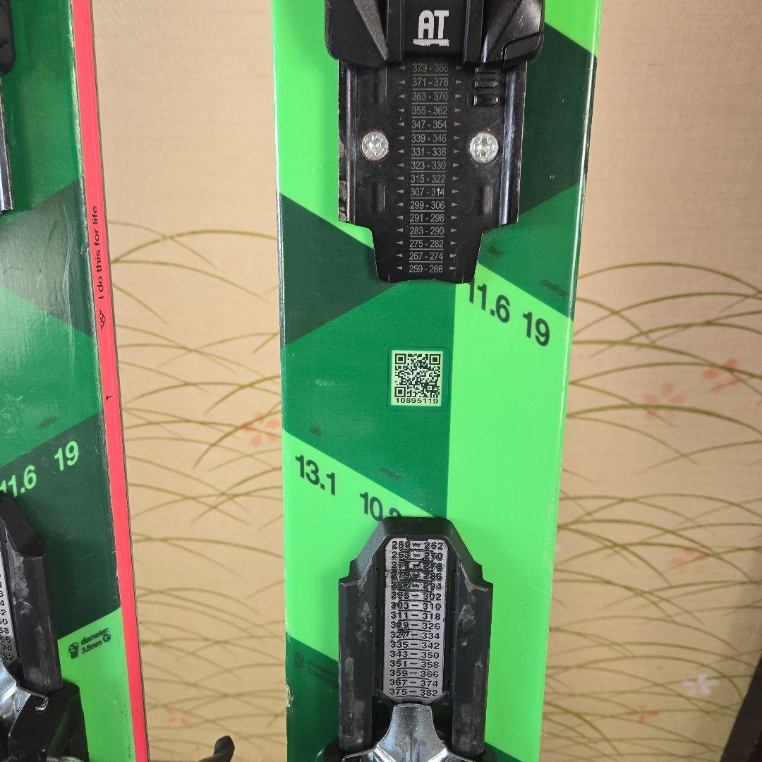 スキー black crows