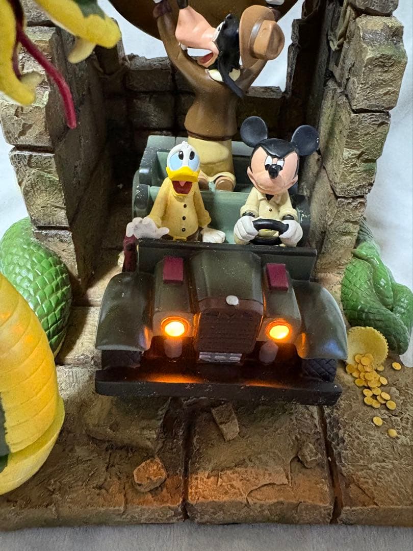 インディ・ジョーンズ 2005 10周年記念フィギュア ミッキー ディズニー