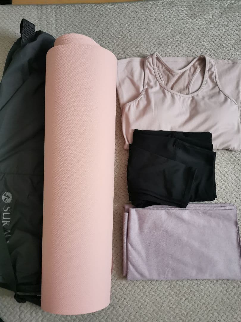 本日のみ大幅値下げ！ラバ　lava ヨガマットとウェアセット Mサイズ