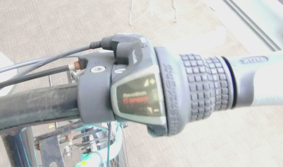 【引取限定】RENAULT/ルノー 自転車　20インチ　6段変速　ミニベロ