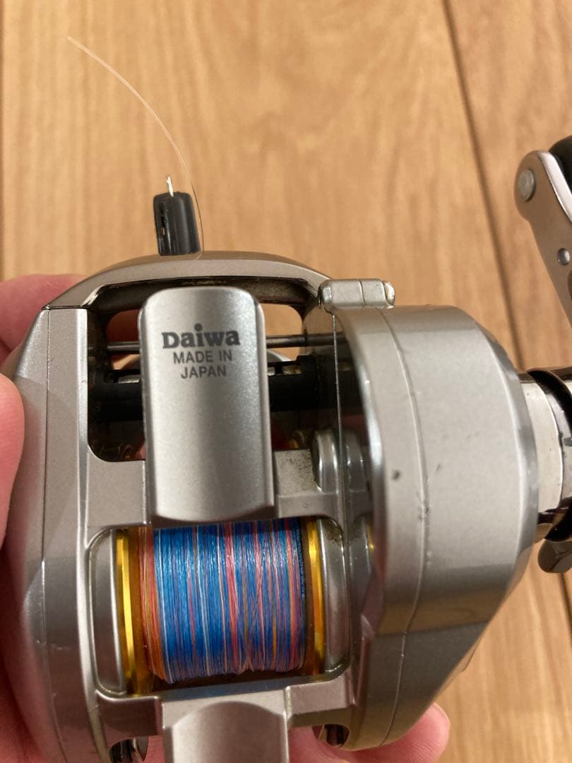 Zillion 100HL ベイトリール