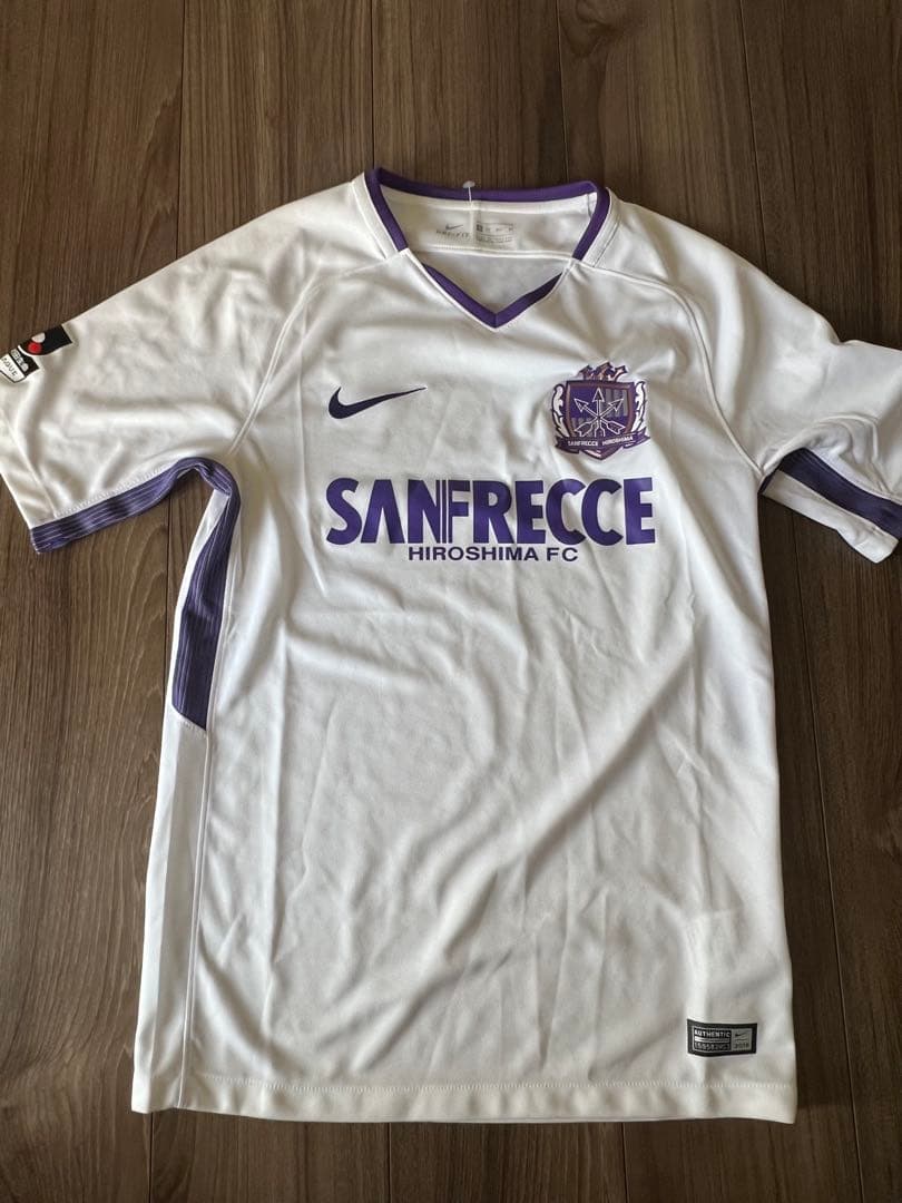 【お値下げ中】NIKE サンフレ 広島 ユニフォーム サンフレッチェ アウェイ