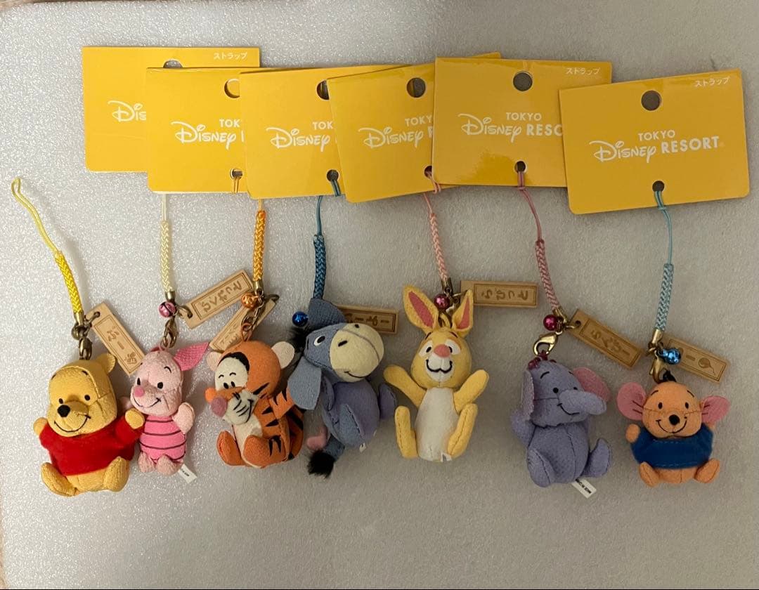ディズニー　くまのプーさん　ちりめん　ストラップ　レア　廃盤品
