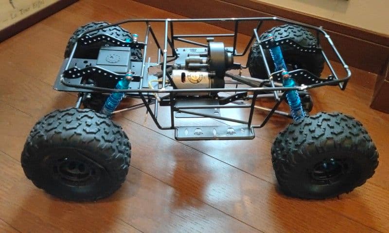 ラジコン　クローラー　シャーシ　四輪駆動