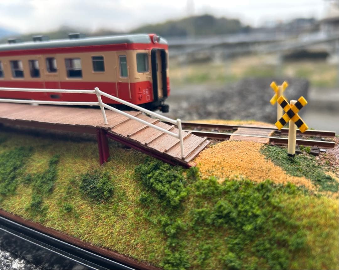 HOゲージジオラマ56仮乗降場のある風景アクリルケース付