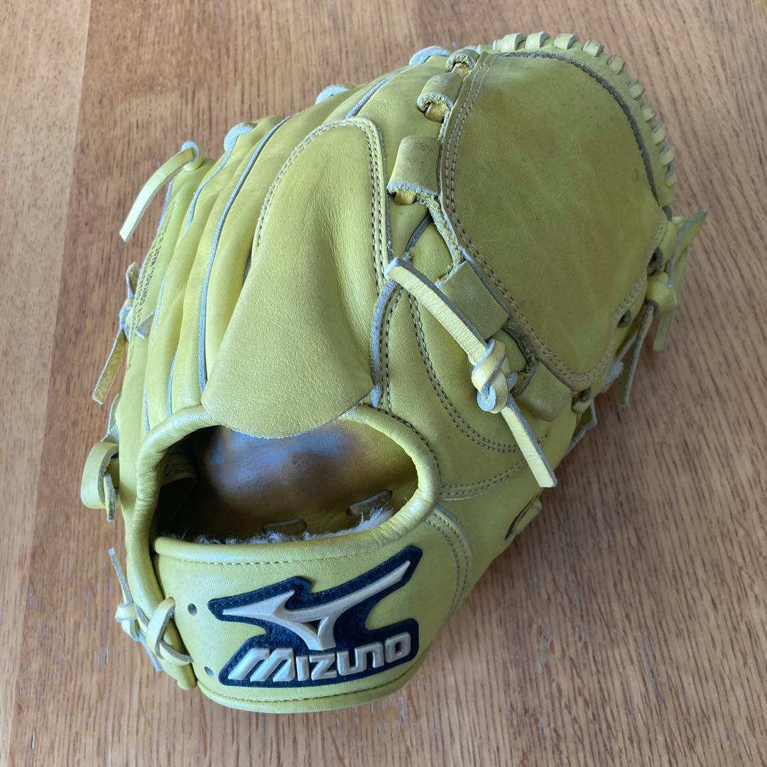 Mizuno Global Elite 投手用グローブ　イエロー(一般軟式用)