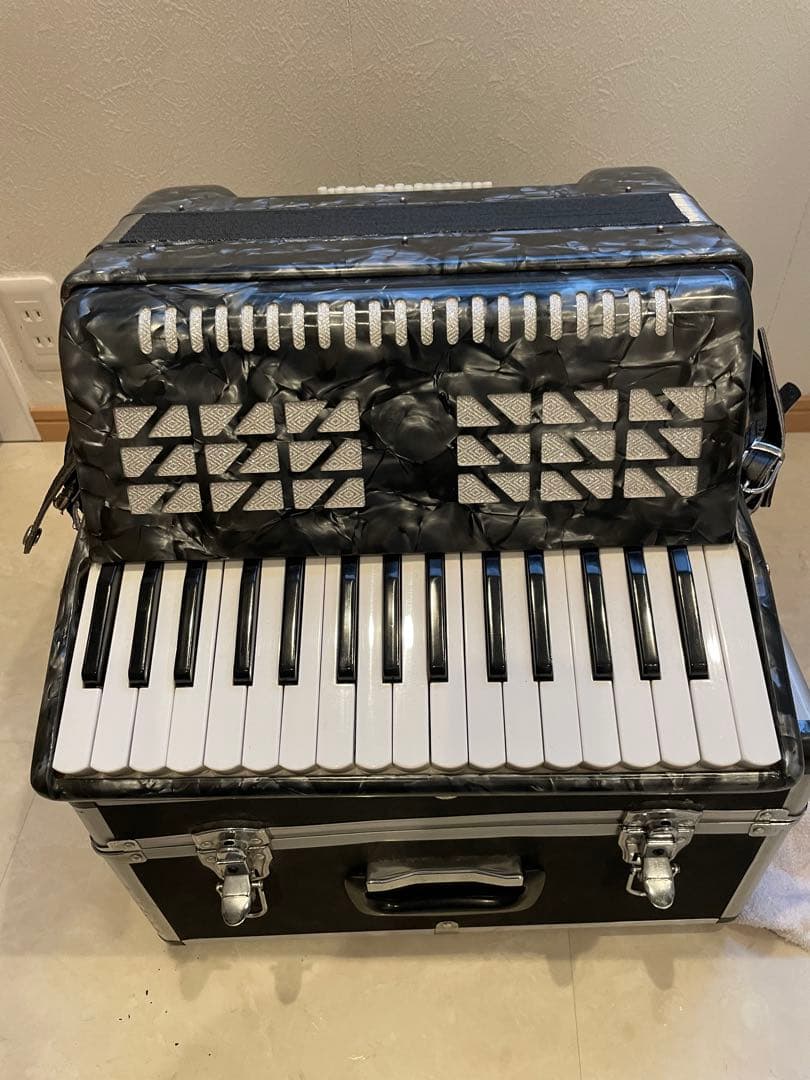 キョーリツ　アコーディオン　ACD-500 ハードケース付き　32鍵盤