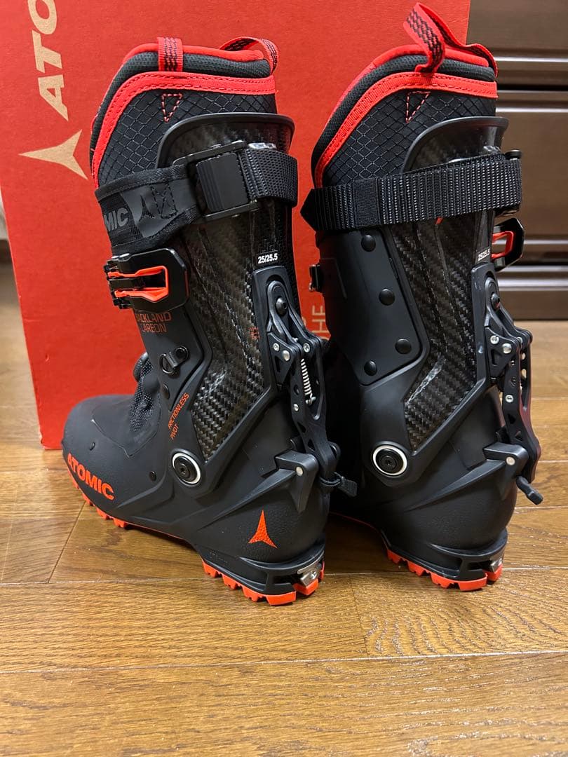 未使用新品 スキーブーツ ATOMIC BACKLAND CARBON