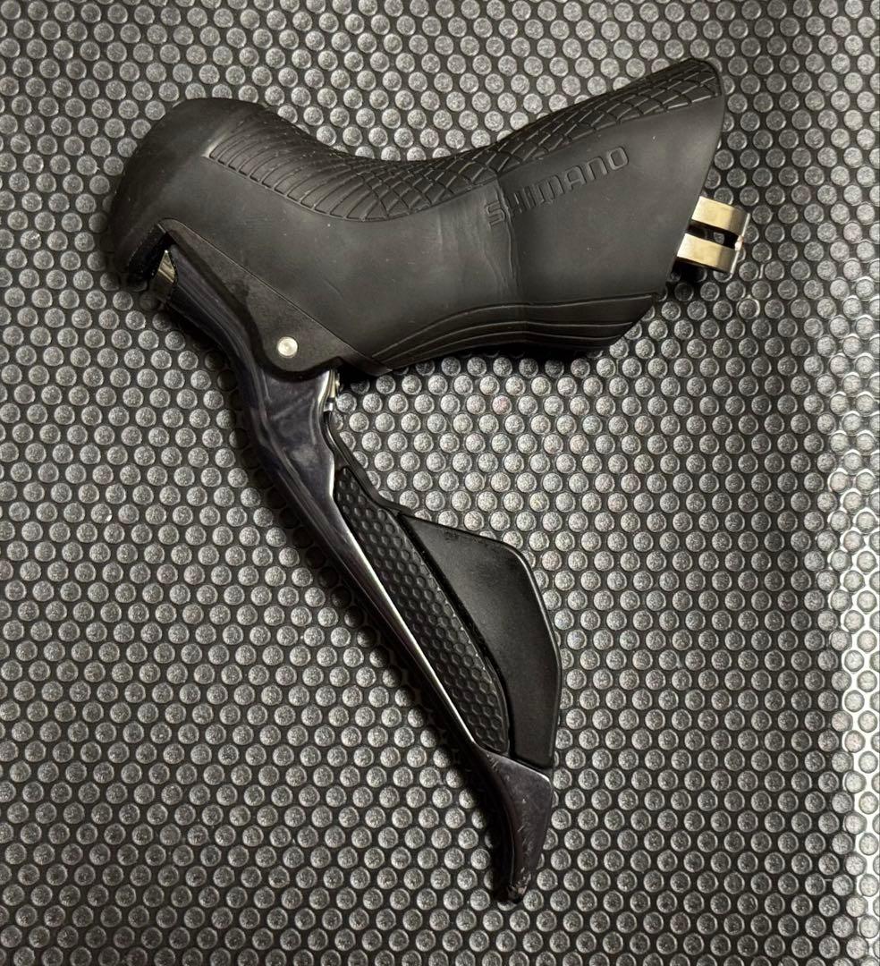 シマノULTEGRA Di2 ST-R8070左右セット油圧ブレーキSTIレバー