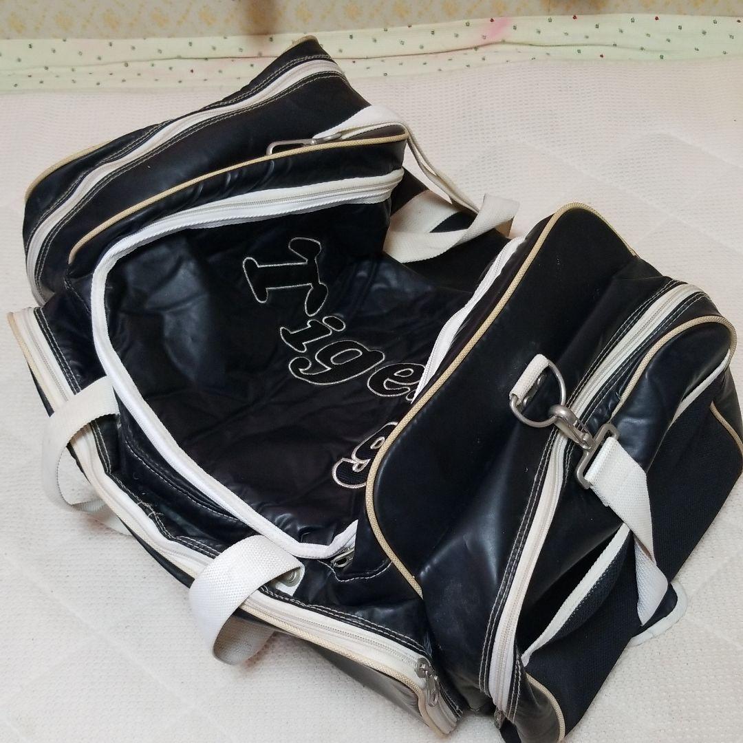 藤本敦士阪神現役時代の仕様バッグ