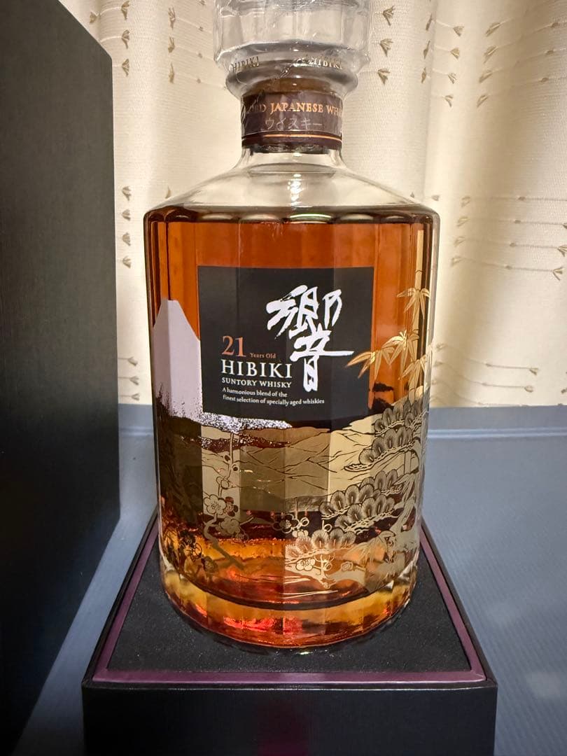 響21年 意匠ボトル 花鳥風月 SUNTORY HIBIKI ウイスキー