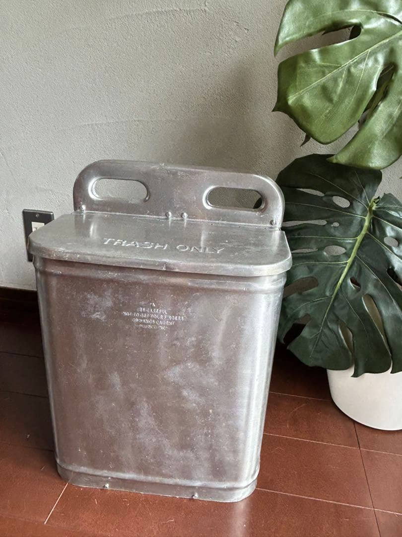 PUEBCO（プエブコ）のALUMINIUM TRASHCAN アルミ製ゴミ箱