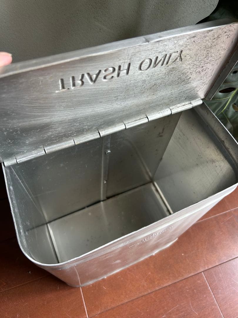 PUEBCO（プエブコ）のALUMINIUM TRASHCAN アルミ製ゴミ箱