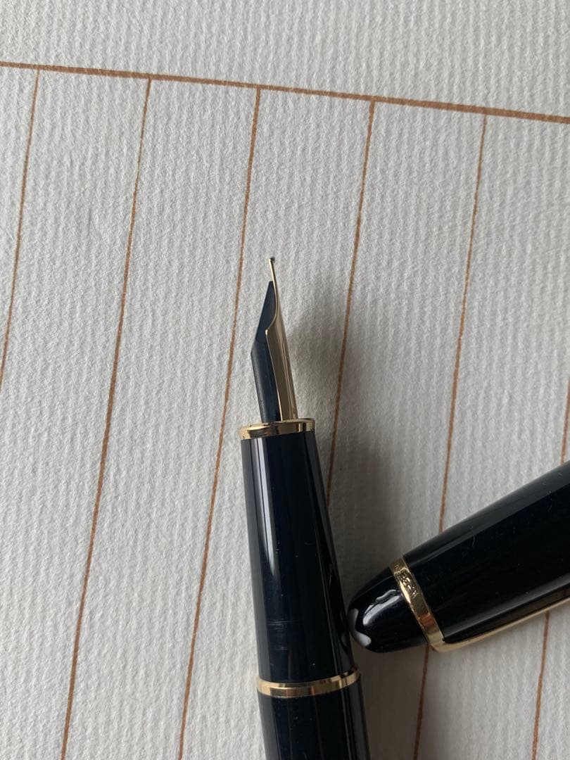 モンブラン 144 万年筆 ブラック 14Kペン先 中古美品