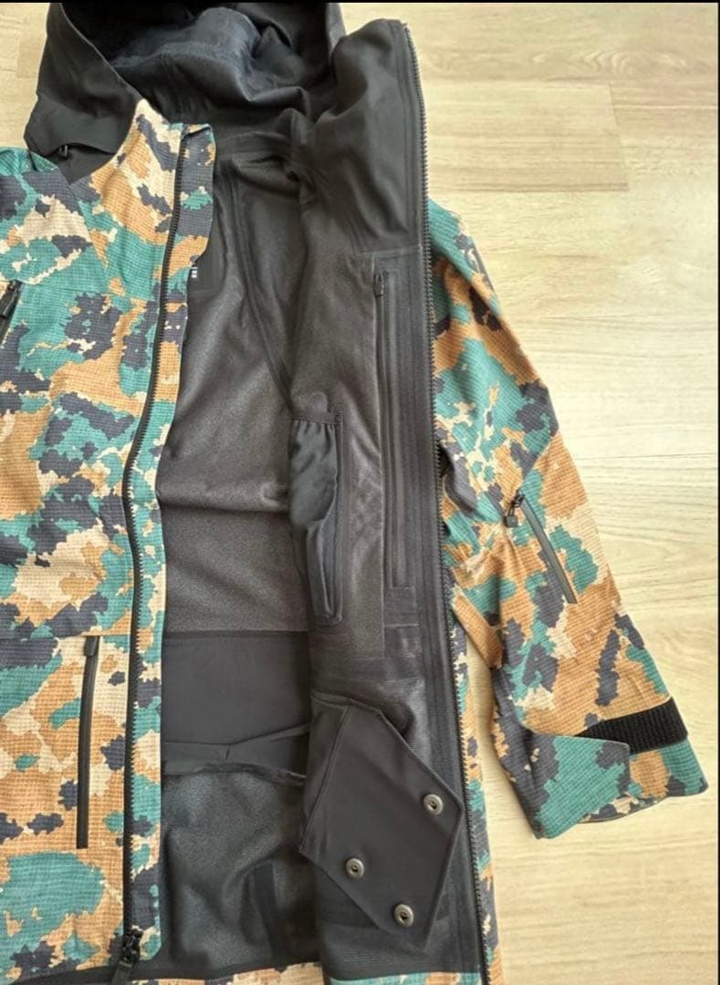 ⭐︎新品未使用⭐︎ザノースフェイス フューチャーライトエーキャドジャケット M