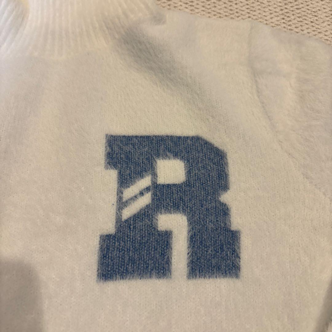 Rosasen ホワイトタートルネックセーター値下げ中‼️