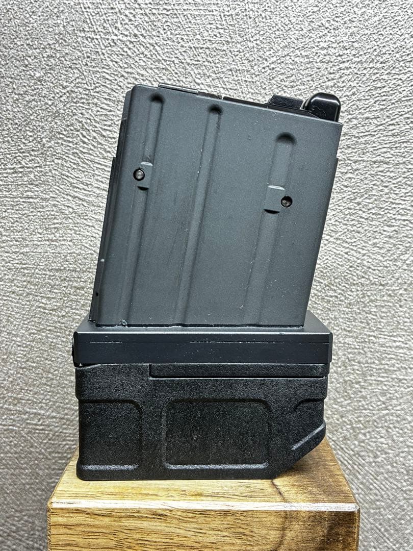 R7-20 東京マルイ GBB M4 マガジンアダプター 外部ソース仕様