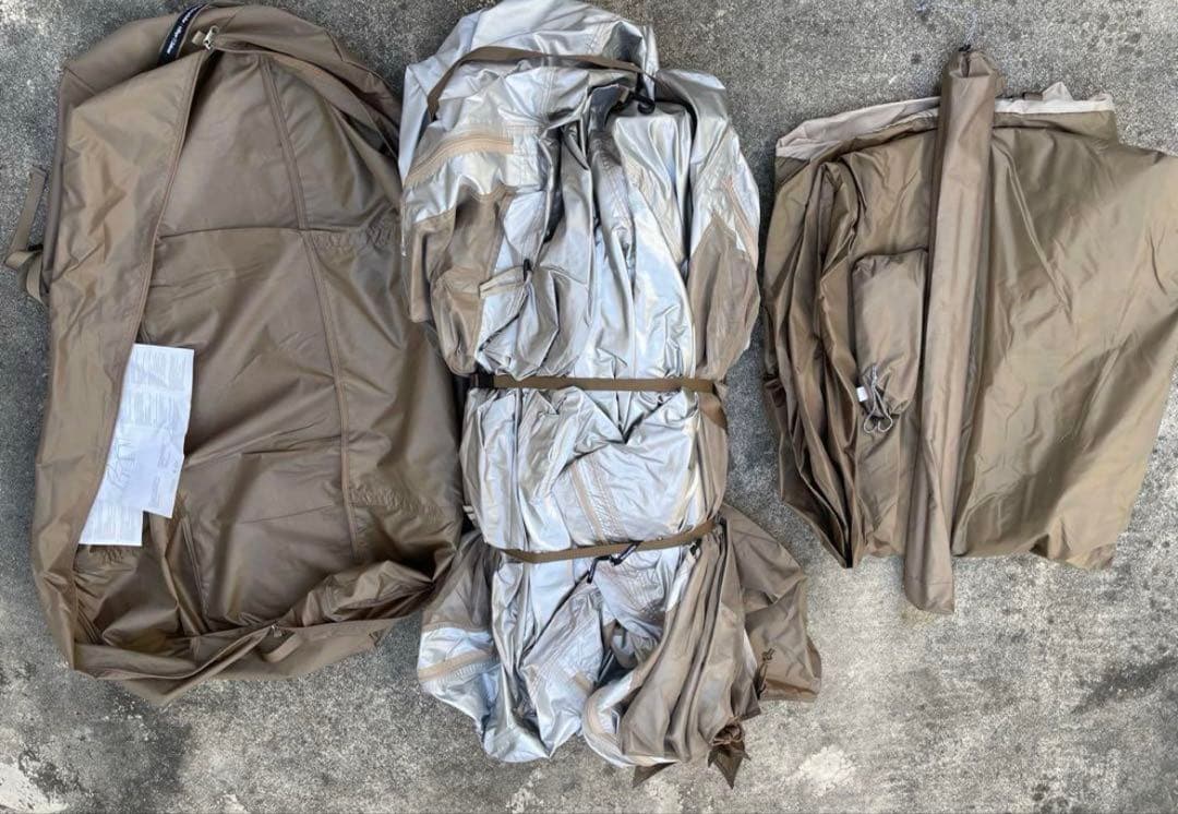 ネイチャーハイク　Village 13 Saloon