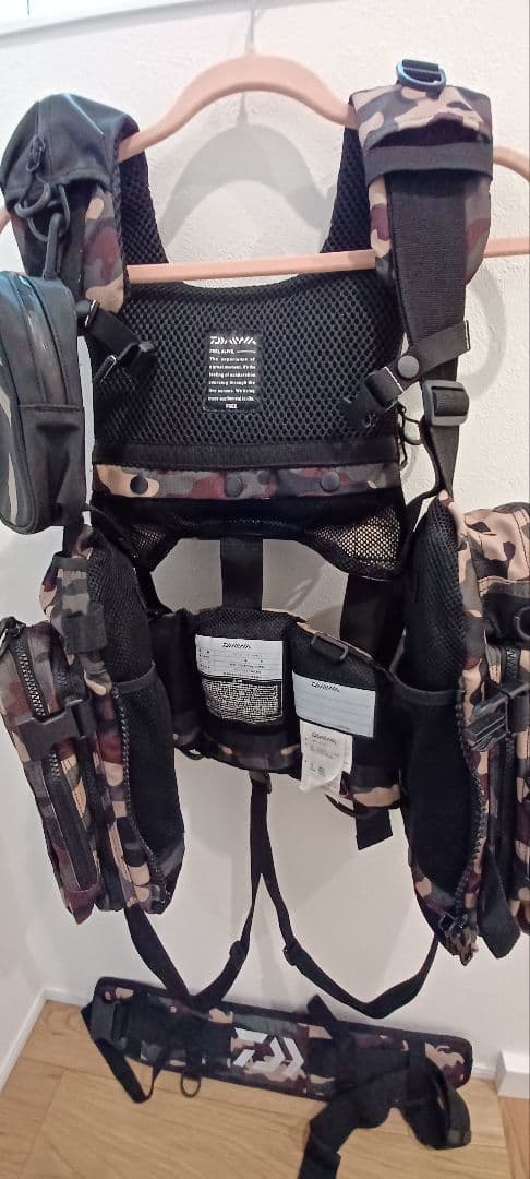 ダイワ DF-6107 ベンチクールゲームベストIII 3 グリーンカモ