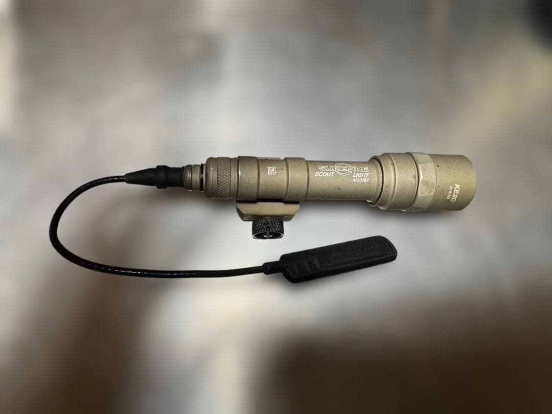 実物 中古 SUREFIRE M600DF Tan FDE スカウトライト