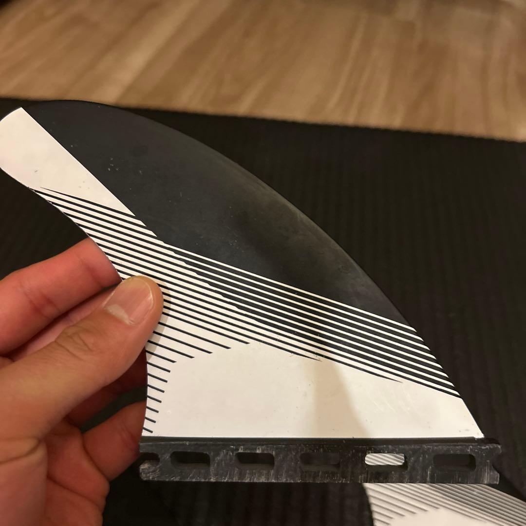 futures DHD ミディアム サーフボードフィン