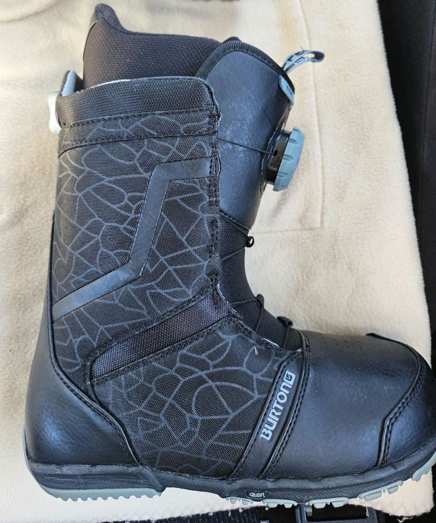 美品　Burton TYRO スノーボードブーツ 26.0cm