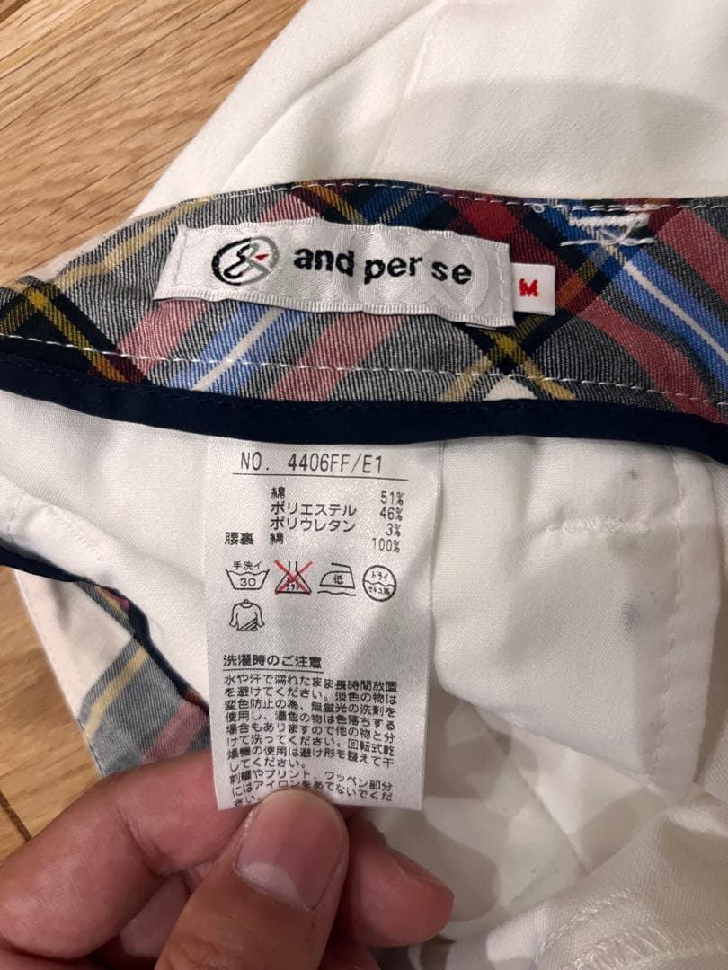 ホワイト ショートパンツ プリーツ and per se