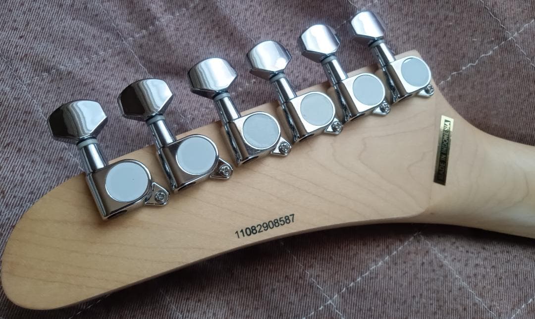 『KRAMER』 エレキギター