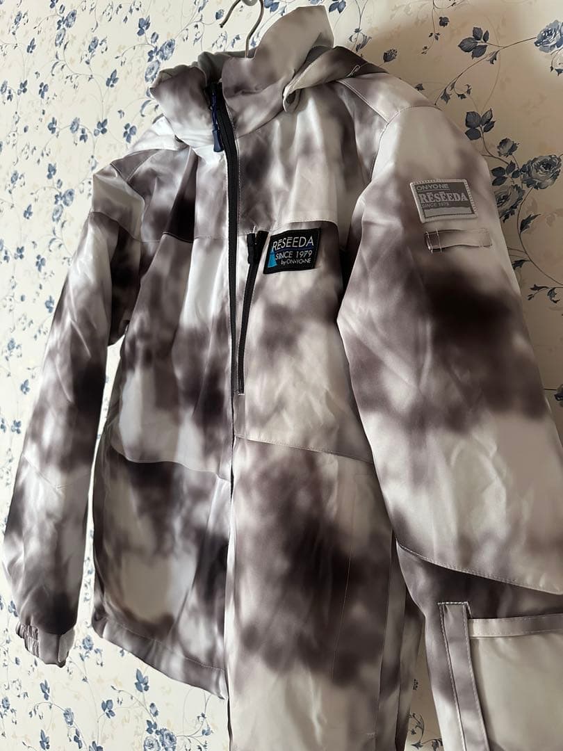 キッズ　RESEEDA スノーボードウェア　上下セット