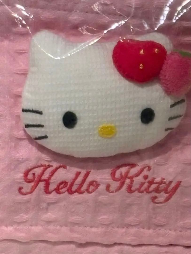 ハローキティ いちご トイレットペーパーホルダー　マスコット　新品未開封 激レア