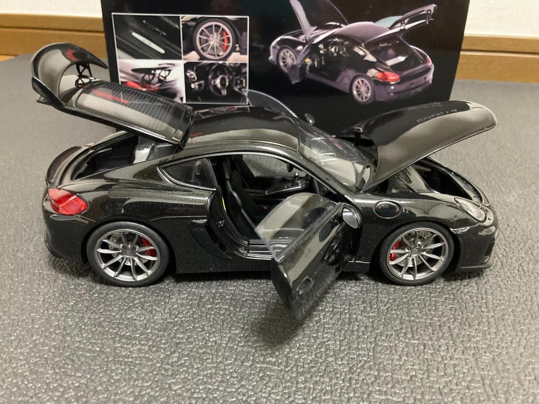 1/18 Porsche Cayman GT4 ポルシェ ケイマン