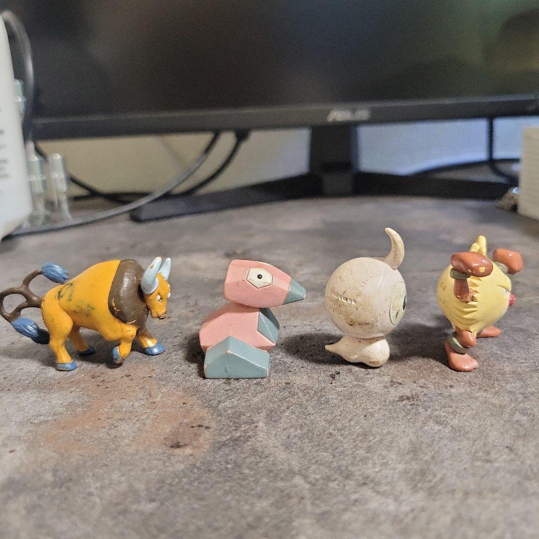 ポケモン モンコレ 4点セット ケンタロス ポリゴン ポワルン オコリザル