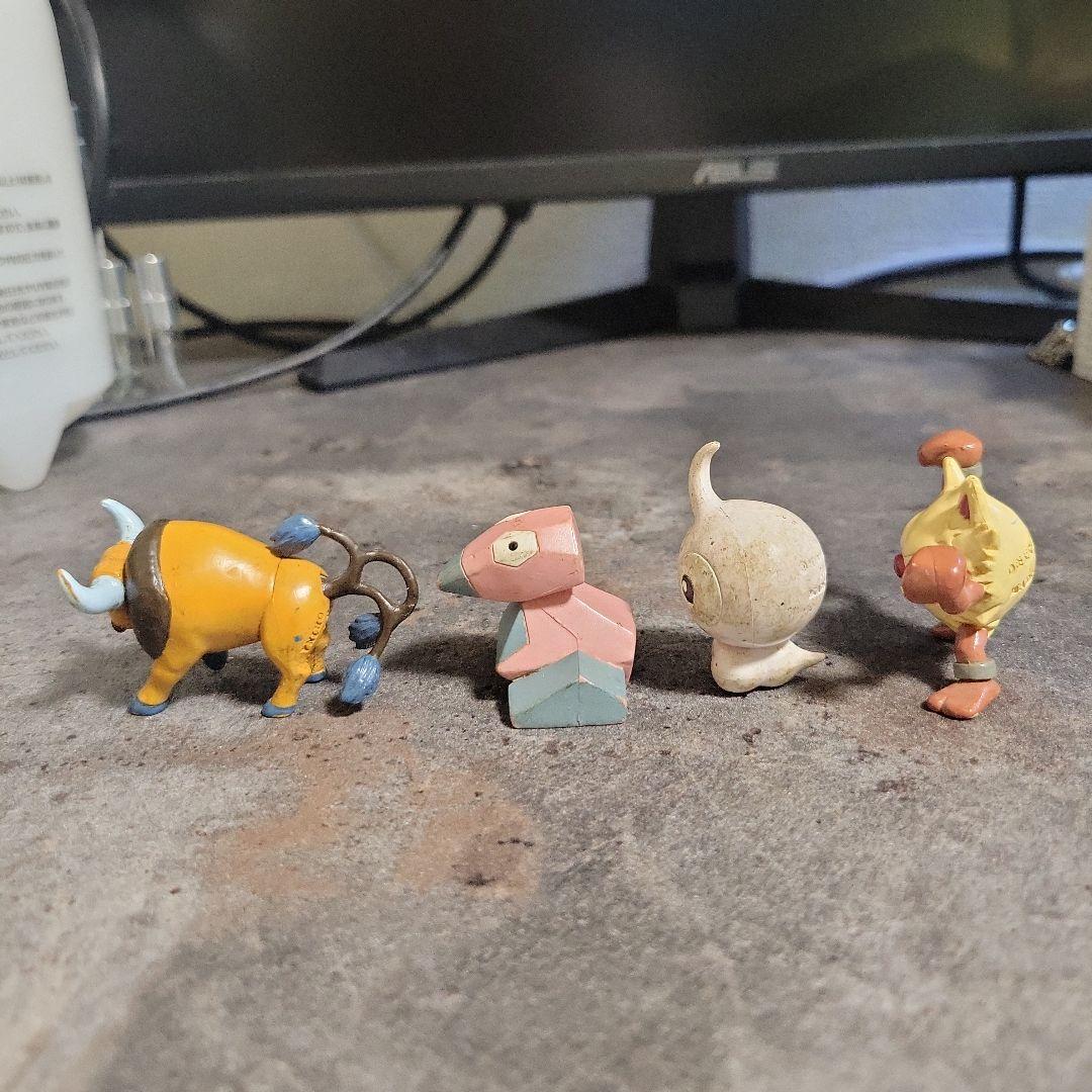 ポケモン モンコレ 4点セット ケンタロス ポリゴン ポワルン オコリザル