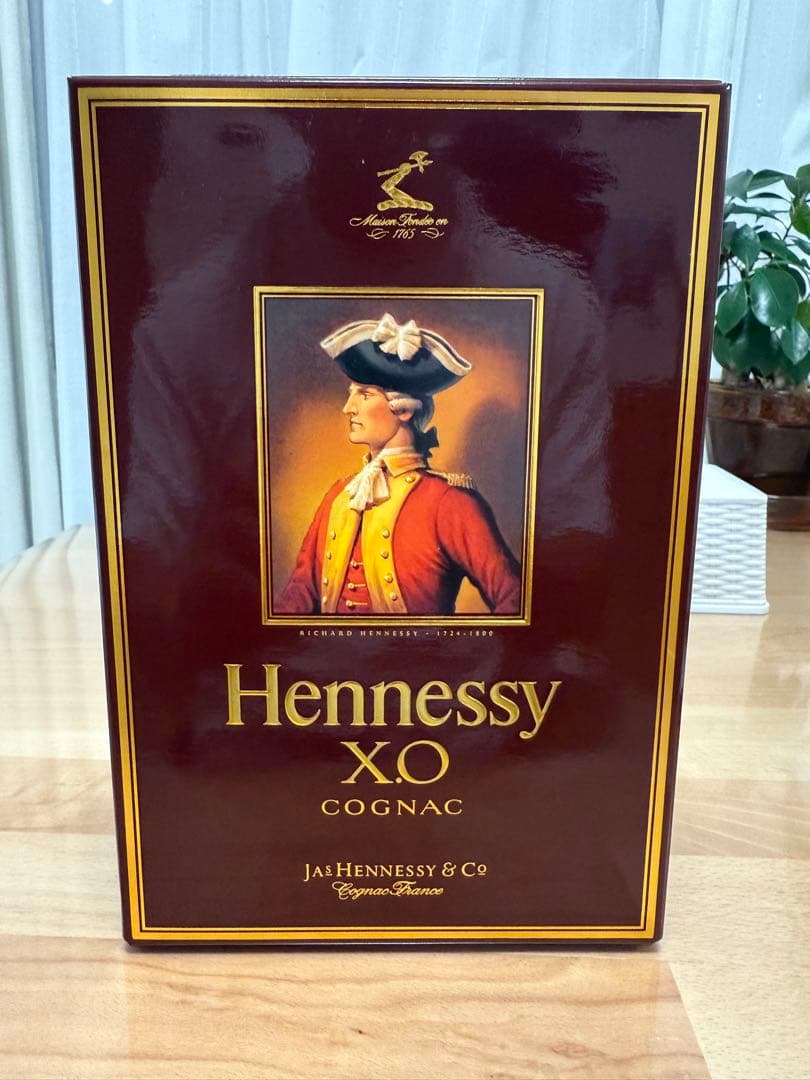 Hennessy XO 金キャップ 700ml ブランデー 【古酒】